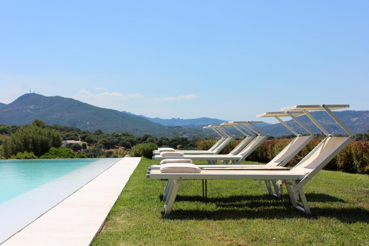 Bed and Breakfast Albero Capovolto Golfo Aranci Exterior foto
