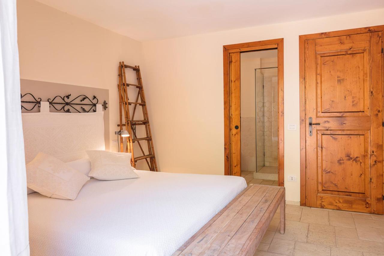 Bed and Breakfast Albero Capovolto Golfo Aranci Exterior foto